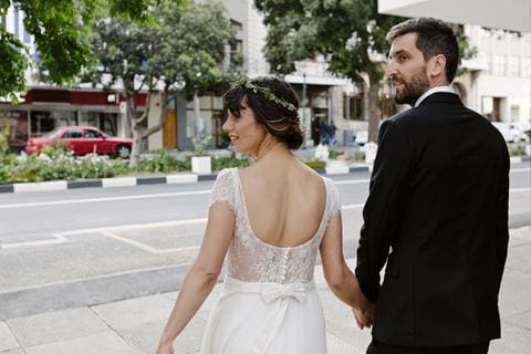 A modern bohemian bride and her perfect wedding dress
