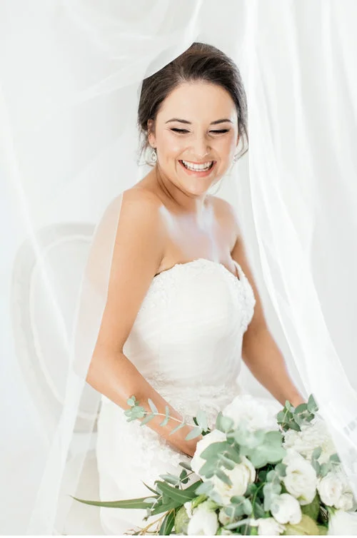 Molteno Couture designer bridal cape town bride wedding smiling pose flower bouqet groenrivier groenrivier